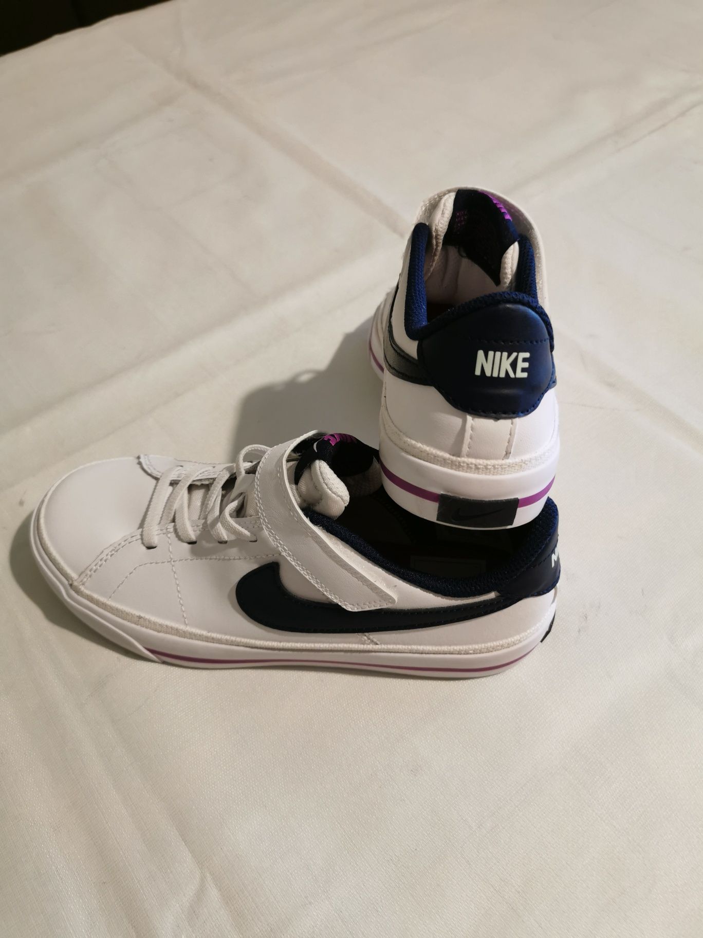 Adidasi Nike pt copii