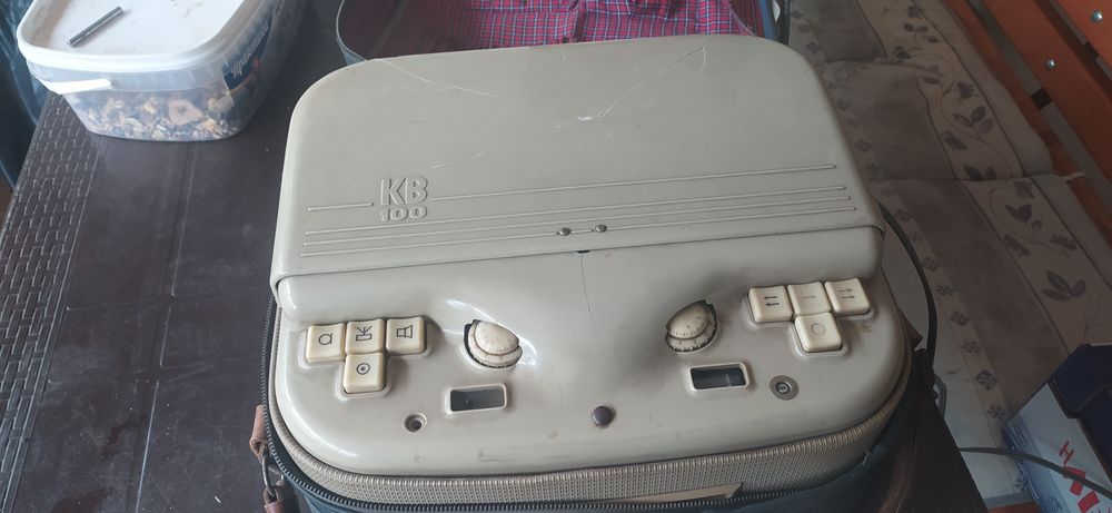 Ретро магнетофон Tonbandgerat KB 100