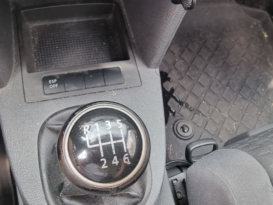 Vând VW Touran 1.4 Tsi