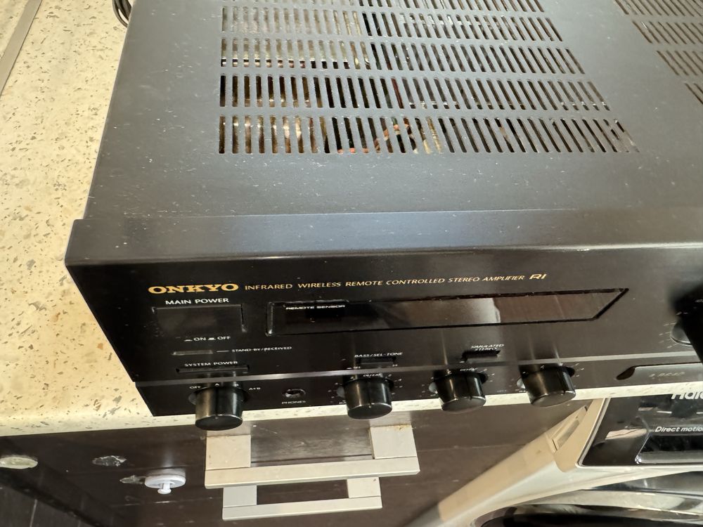 Onkyo A-8640 Стерео