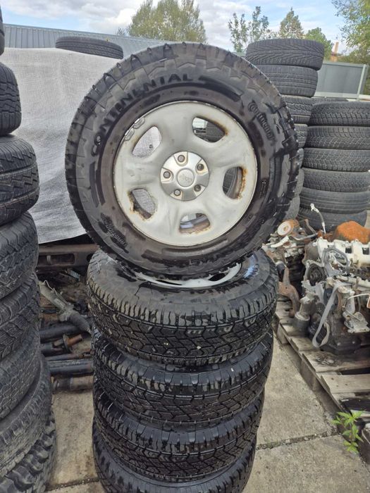 Гуми с джанти за Jeep Cherokee