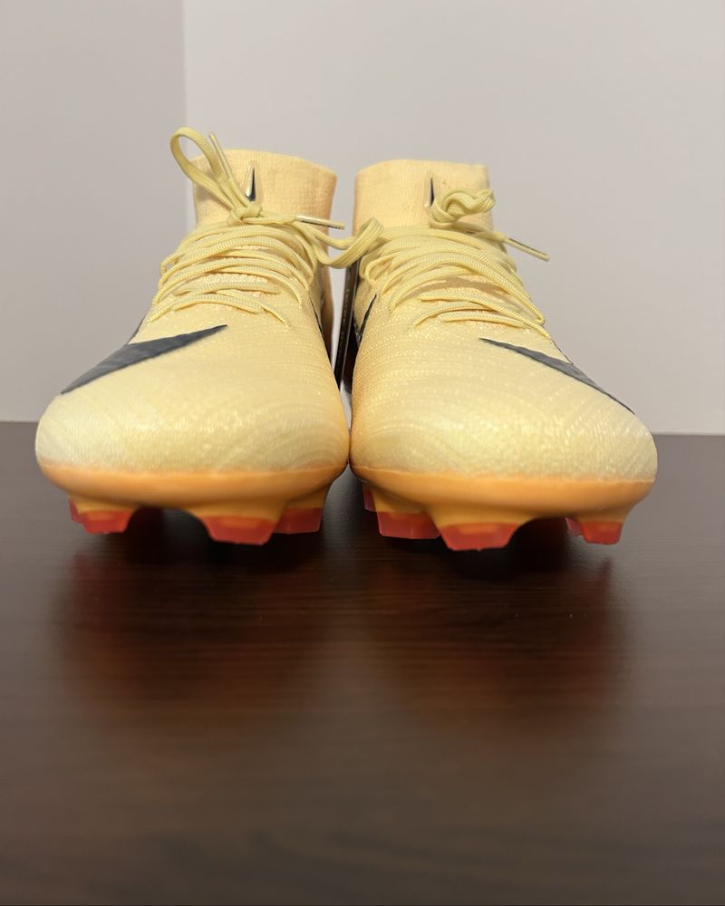 Ghete fotbal Nike