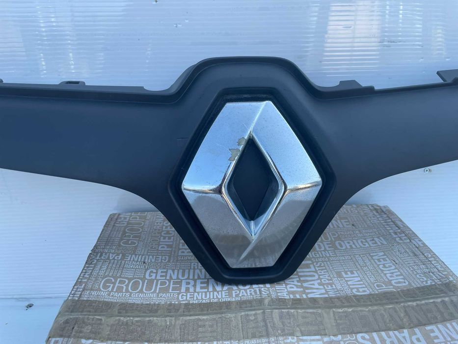 Grila cu stema Renault Kangoo 2013+ originala Renault