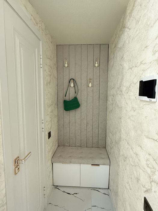 22-maktab yonidan kvartira sotiladi