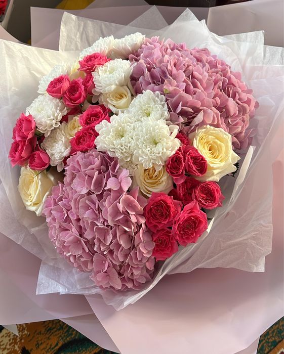 Продам букеты с розами