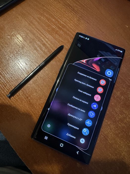 Телефон Samsung Galaxy Note 10+