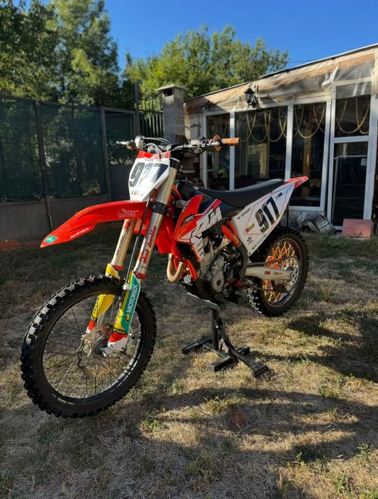 Продава се ktm  sxf 250  4t