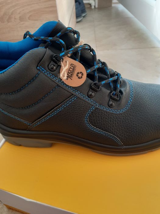 Ghete  de lucru  mărimea 43