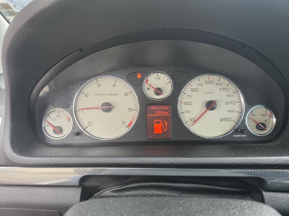 Peugeot 407 Бензин-Газ