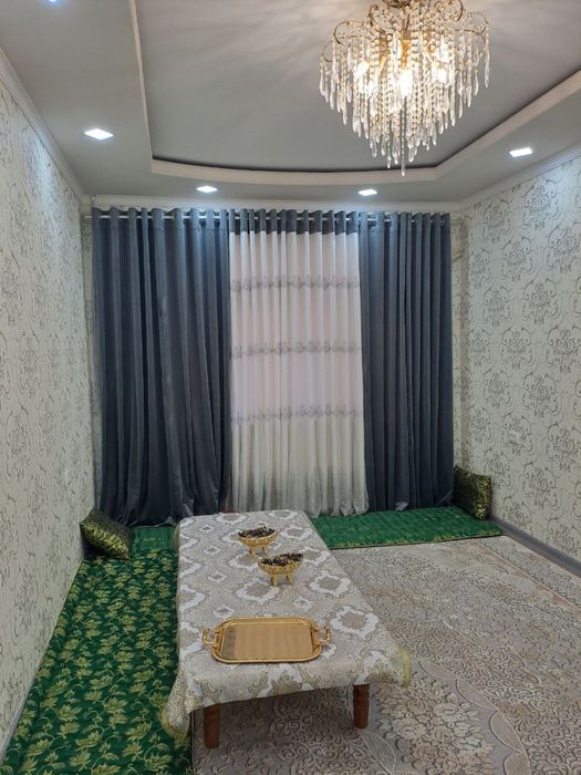 Тезда 3 хонали квартира сотилади.