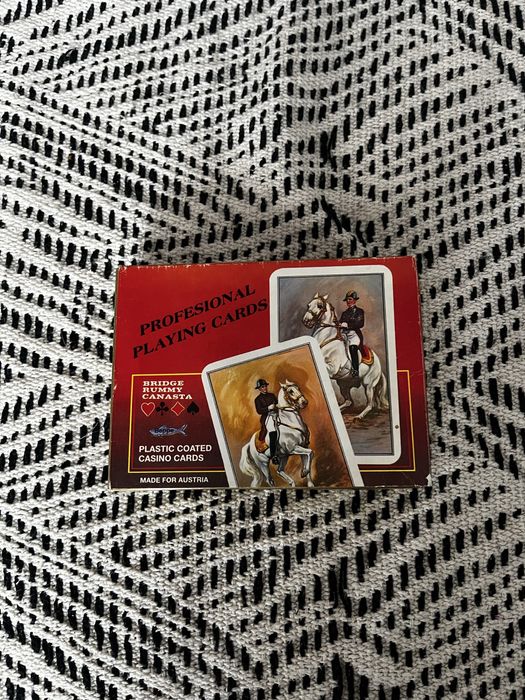 Професионални карти за игра *чисто нови*