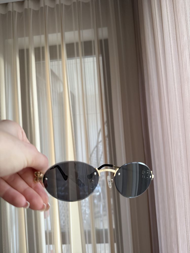 Слънчеви очила miu miu