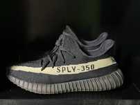 Vând adidas Yeezy Boost 350 V2 Core Black Green