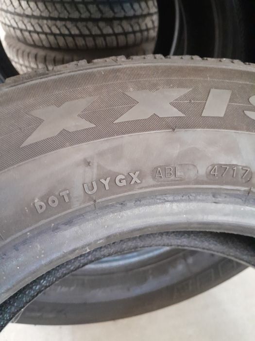 195/75/16C Maxxis 107/105R 2 бр нови