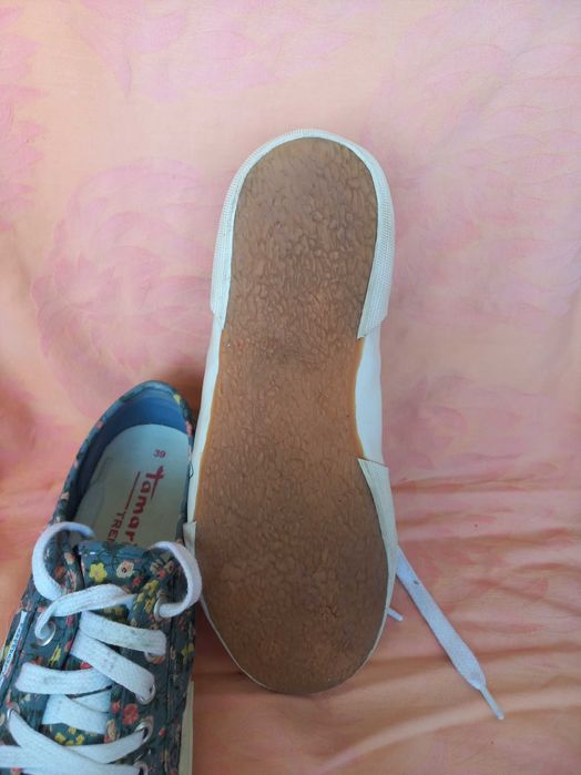 Tamaris оригинални кецове