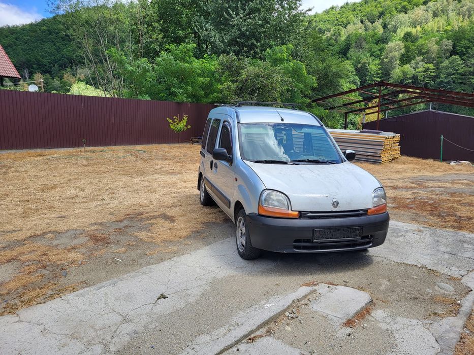 Far faruri bara grila aripa aripi usa usi renault kangoo