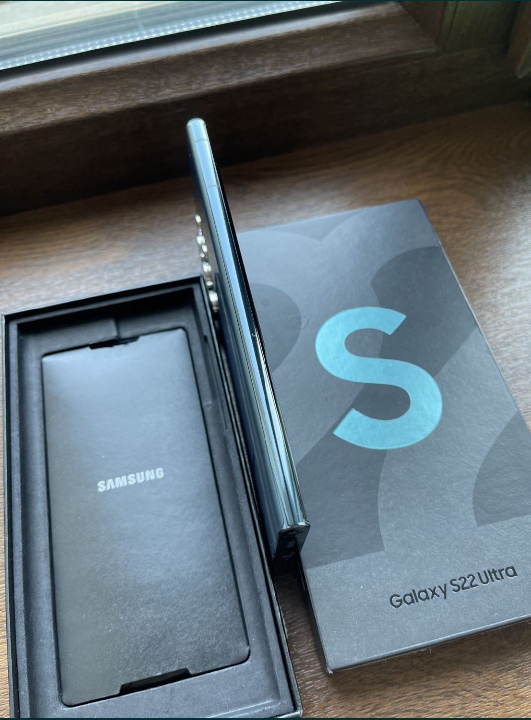 Samsung S22 Ultra 5G 256gb Продам или обмен на iphone 14 pro 256gb