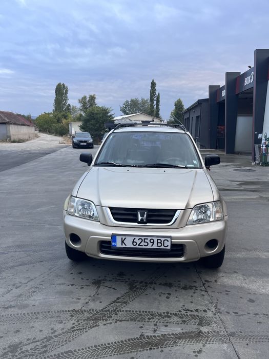 Продавам honda crv