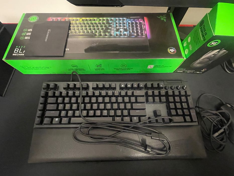 Tastatura + Mouse Razer