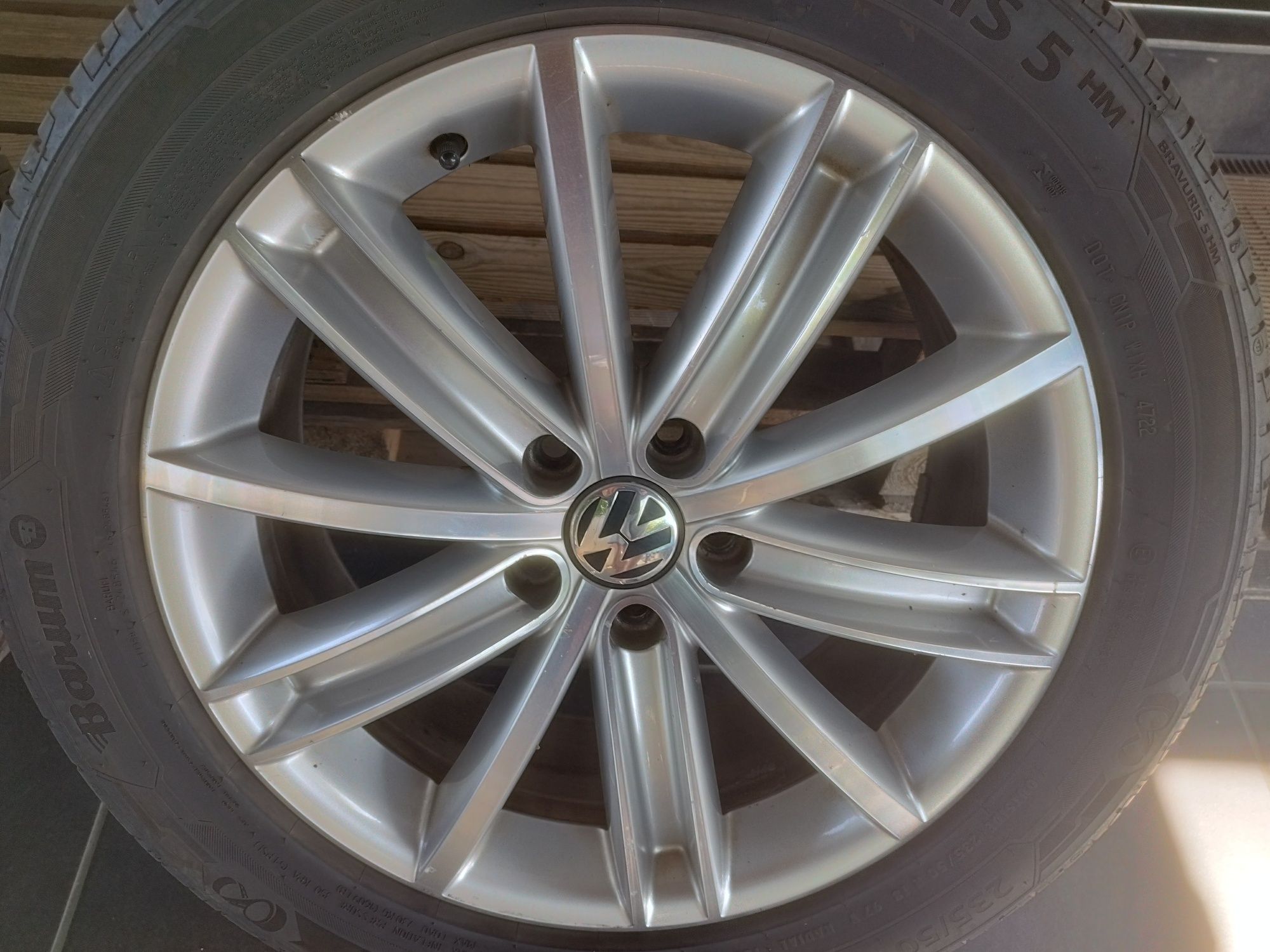 235/50/18 фолксваген тигуан и други vw Tiguan