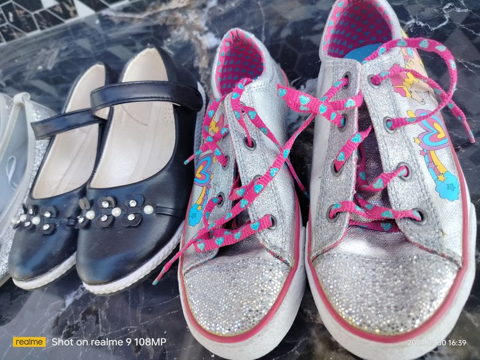 Детски обувки 32 номер -3 бр-20 лв