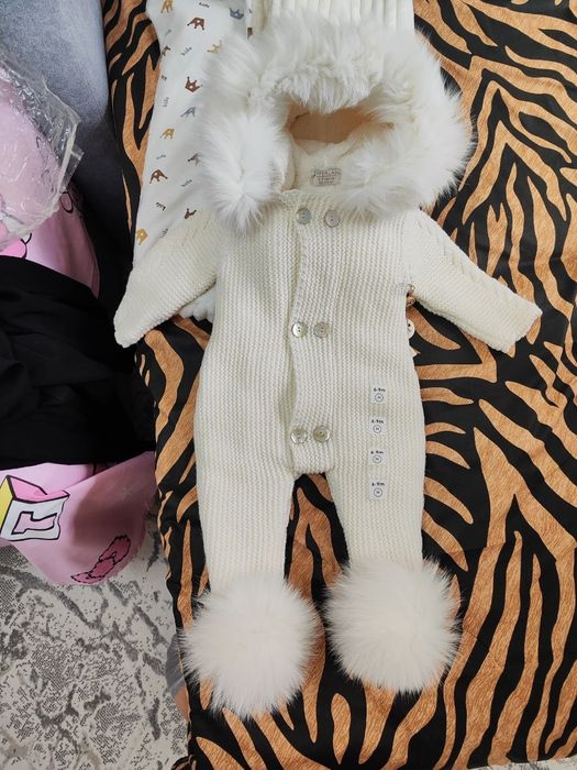 Продам детский комбинезон зимний, новый