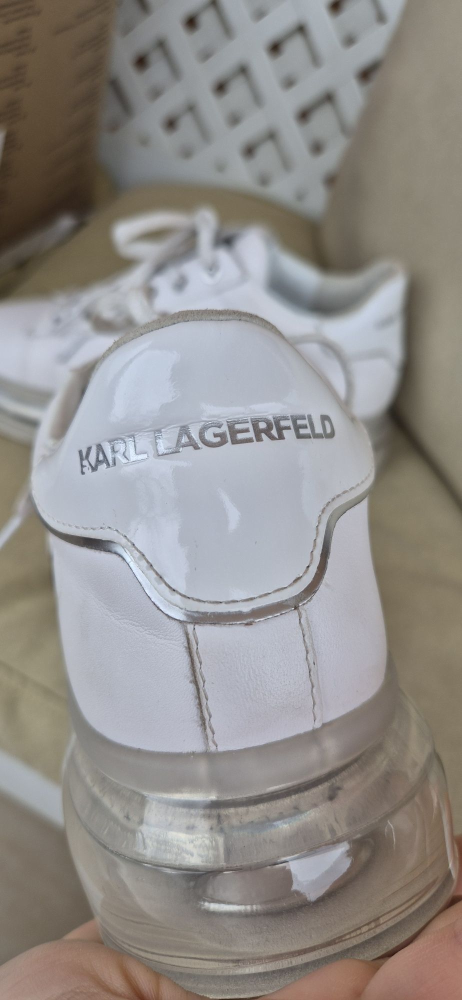 Продавам обувки Karl Lagerfeld