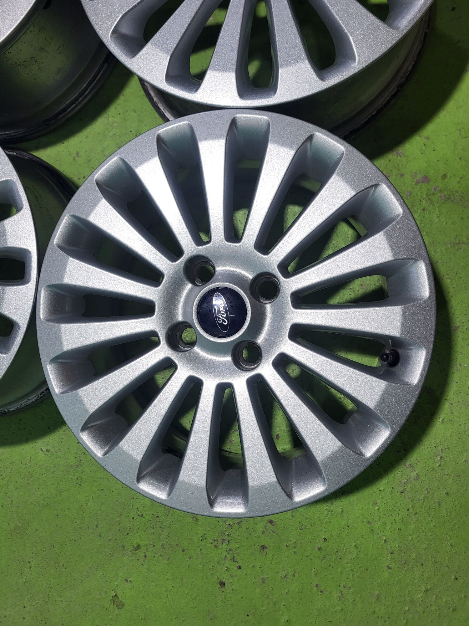 16 4x108 Ford fiesta лети джанти 4х108 форд фиеста