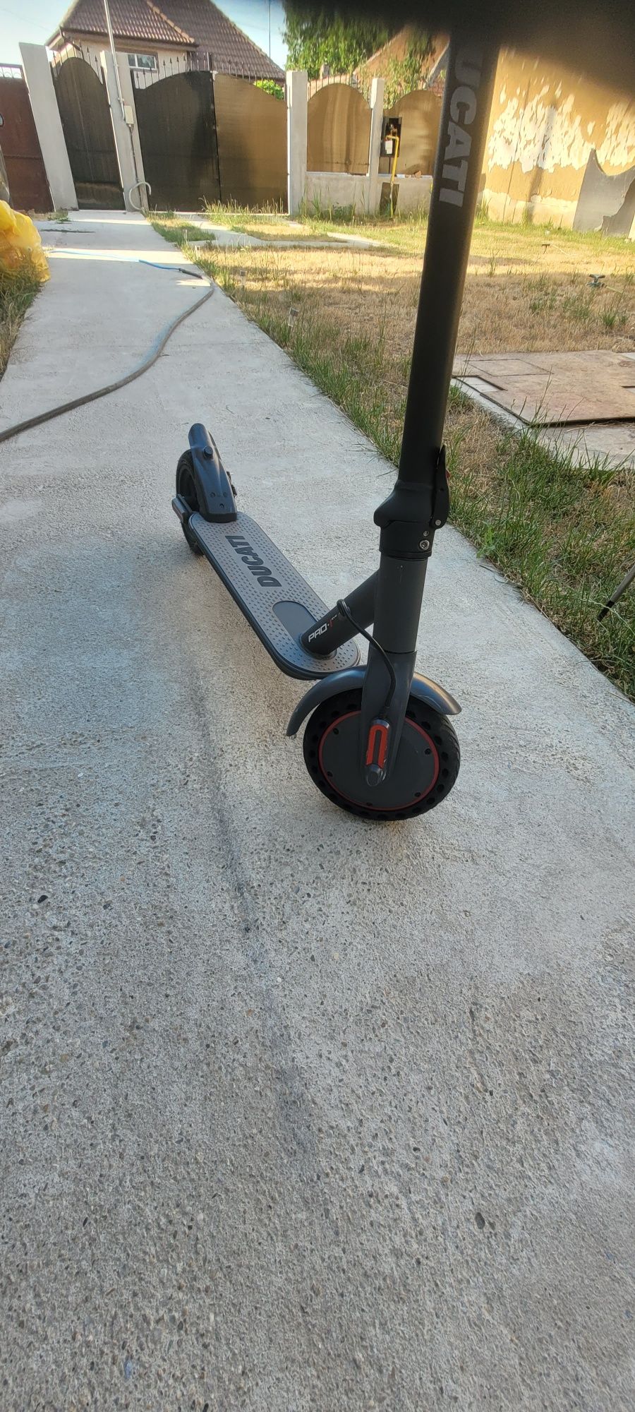Trotineta electrica ducati pro 1