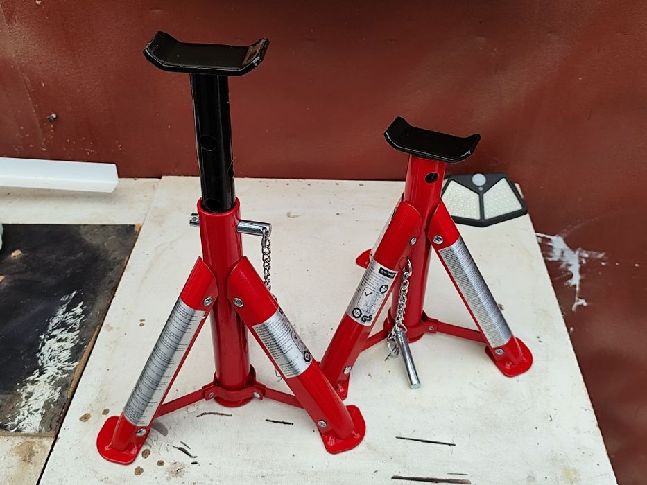 Suporturi susținere auto