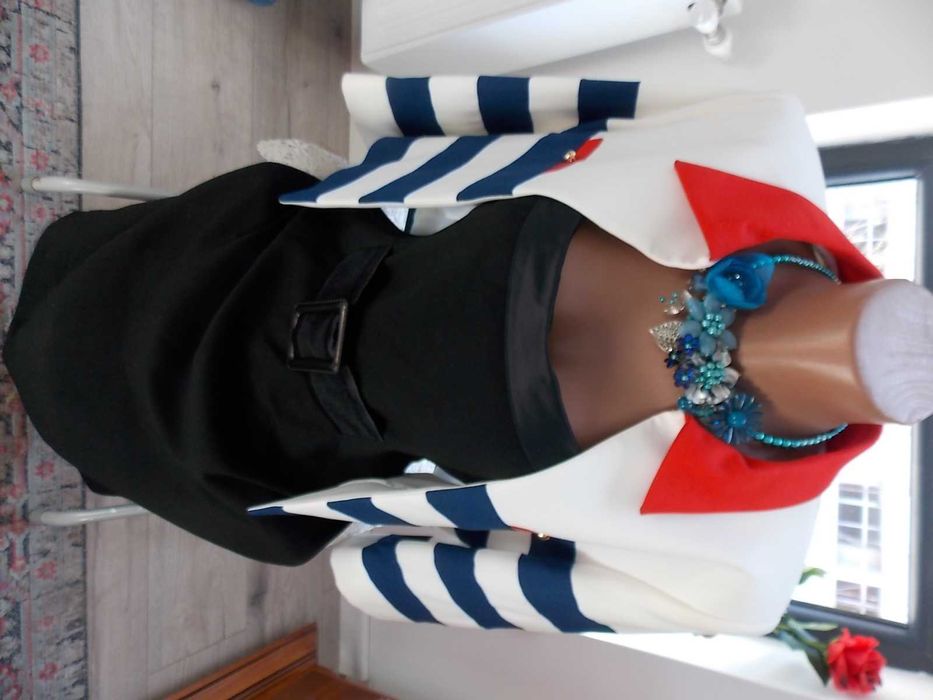 rochii NISSA mas 42/L - 150 lei