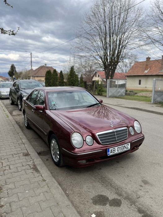Mercedes E 200 W210