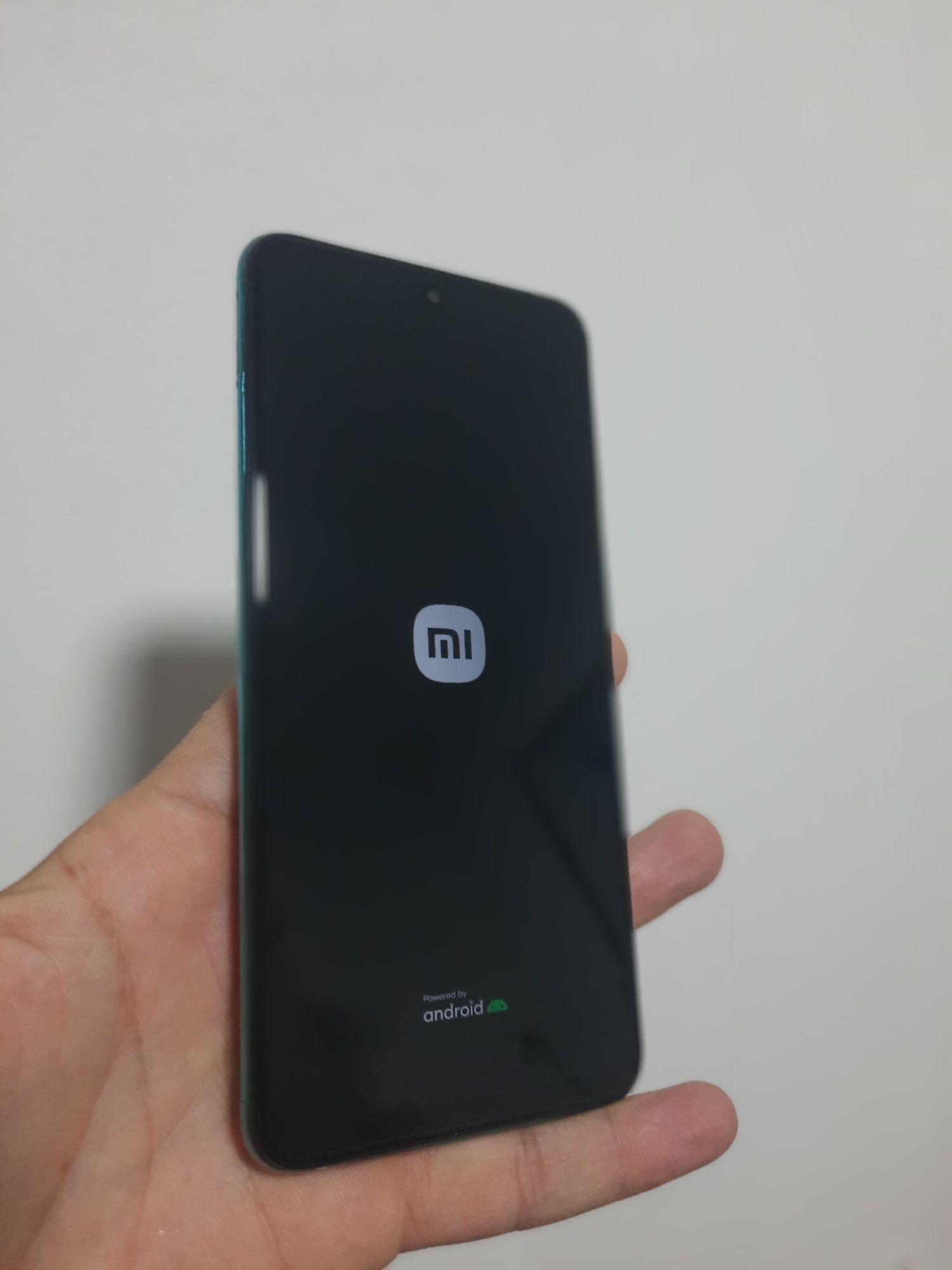 Мобил телефони сотилади Redmi not 10