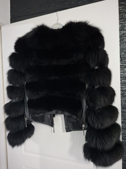 Vând haină de blană, naturală!