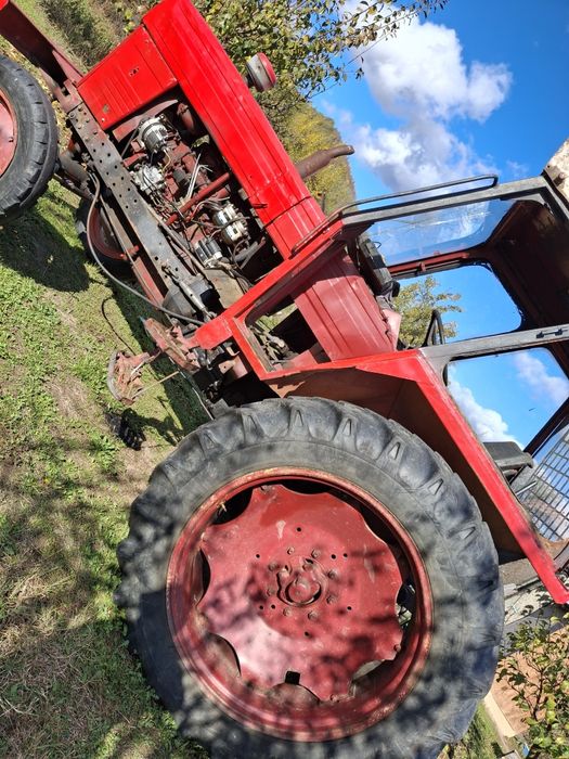 Tractor U650 cu troliu