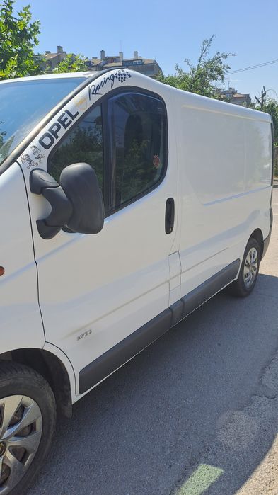 Opel vivaro 1.9 с мултимедия