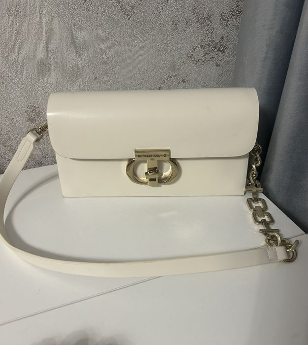 Красивая женская сумка