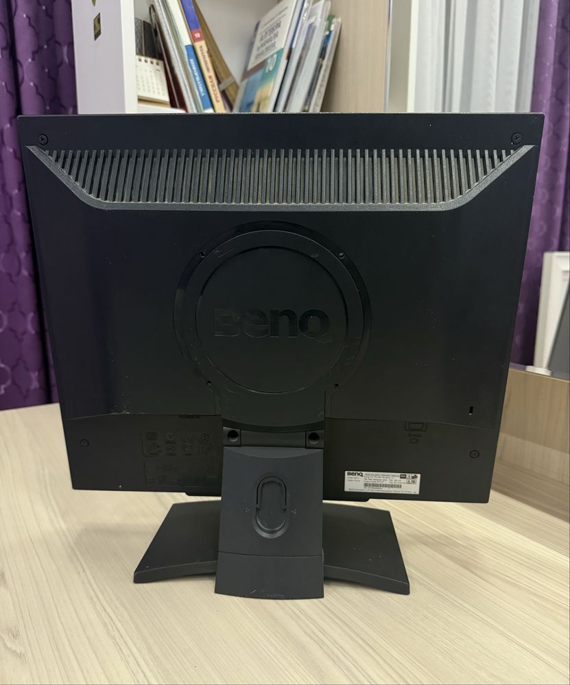Продам монитор BENQ FP71G+