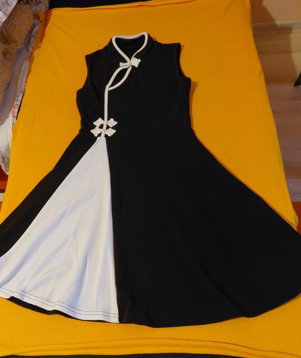 Дамска рокля закупена от Шейн.Нова.S размер.Цена-10 лв.