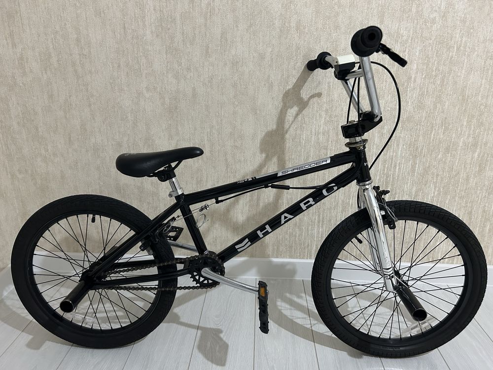 Продам трюковой бмх велосипед “HARO”.