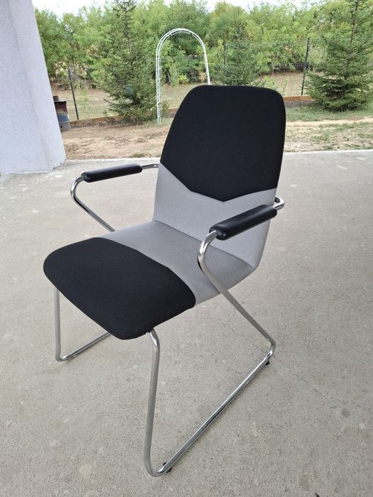 Vand scaune (13 bucati)