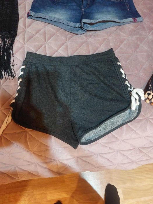 Vand haine diverse marimea S 36 38