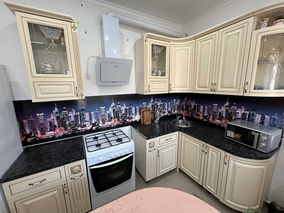 Продам кухонный гарнитур