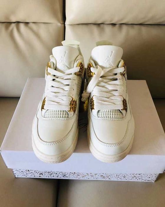 Jordan 4 Retro Metallic Gold EU43