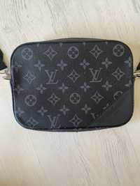 Louis Vuitton чанта