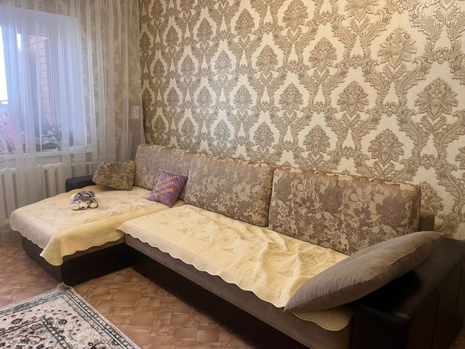 Продам диван в хорошем состоянии