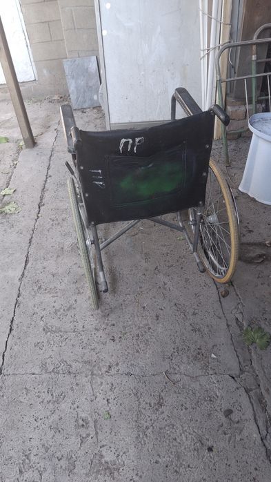 Инвалидная коляска