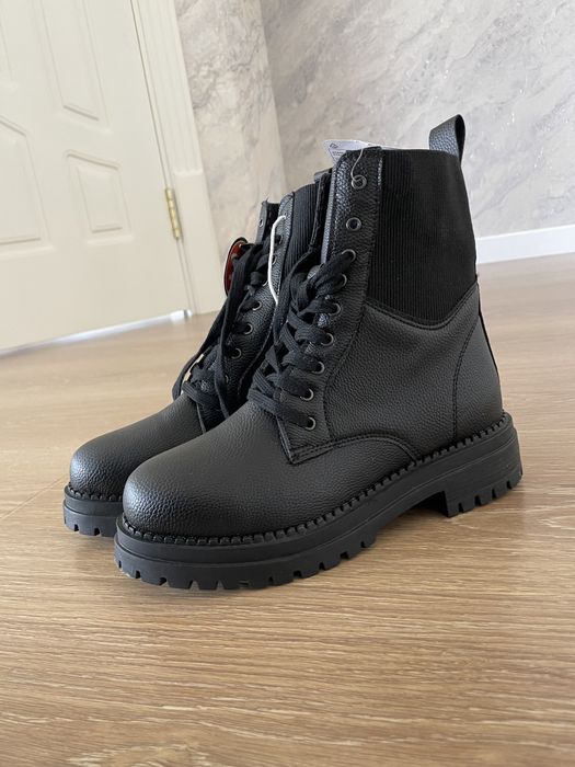 Ботинки из WAKiKi. Wakikidan botinka