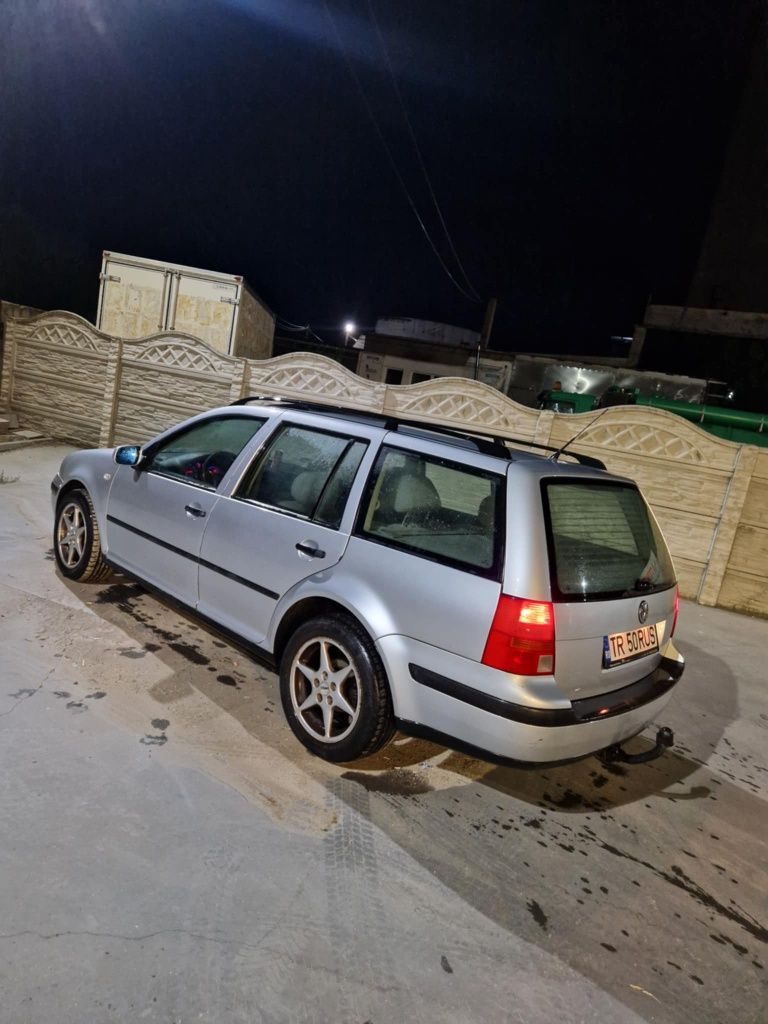 Vând golf 4  în stare perfecta de funcționare