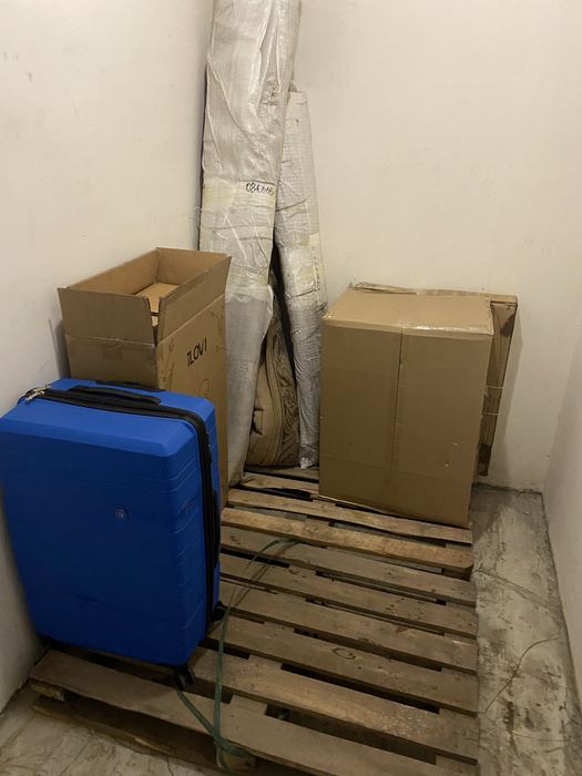 Отдам чемодан и ковры даром